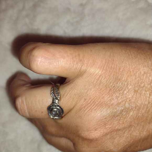 Ring - Picture 4 of 4